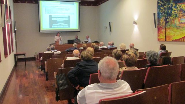 La Asociación 'Kalathos' imparte una charla-conferencia en el Casino de Murcia