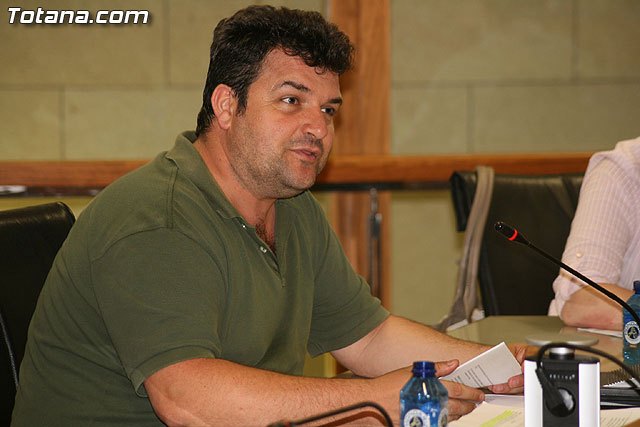 El portavoz de IU en el Ayuntamiento, Pedro Martínez Gómez, en una foto de archivo / Totana.com
