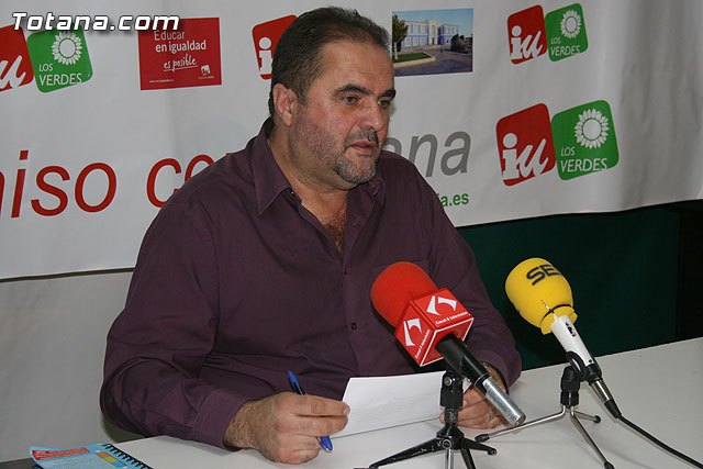El concejal de IU + Los Verdes en Totana, Juan José Cánovas, en una foto de archivo / Totana.com