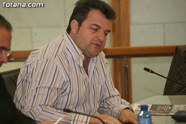 El Portavoz del Grupo Municipal de IU+LV, Pedro Martínez Gómez, en una foto de archivo / Totana.com