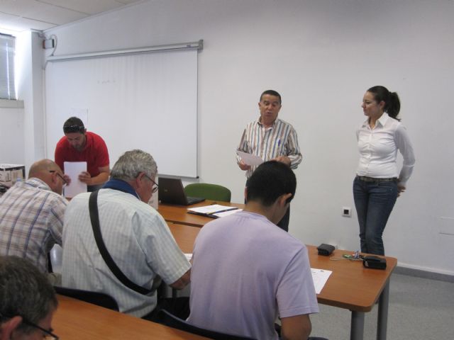 Más de una treintena de personas participan en el curso de manipulador de fitosanitarios