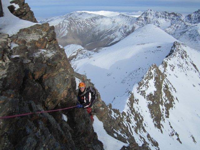 El escalador totanero José Miguel Gómez Poveda, en la Revista ”Desnivel” de este mes de junio