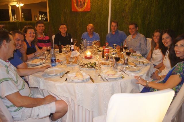 La Hdad. de Jesús en el Calvario y Santa Cena celebra su tradicional cena de verano este próximo viernes