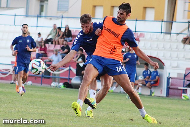 El Real Murcia CF se impone a su filial, el Imperial, en el amistoso que se disputó en el estadio municipal 'Juan Cayuela' (2-1)