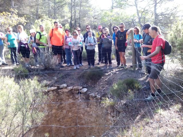 La concejalia de Deportes organizó una ruta de senderismo por la Zarzadilla de Totana