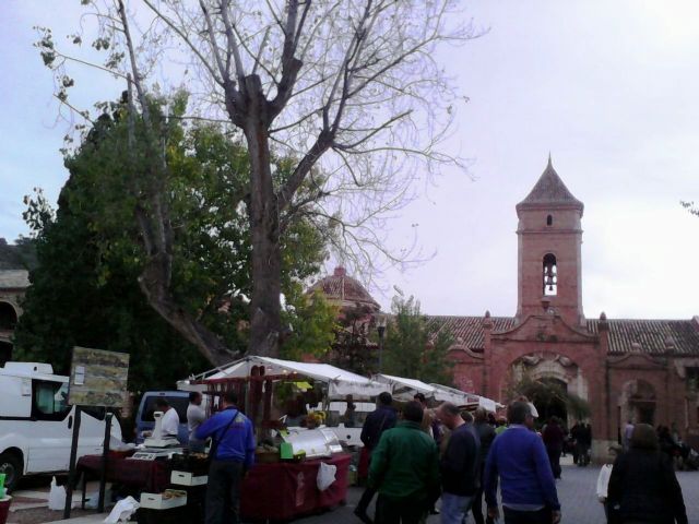 El mercadillo artesano de La Santa clausura el año 2014 y se despide hasta el próximo mes de febrero