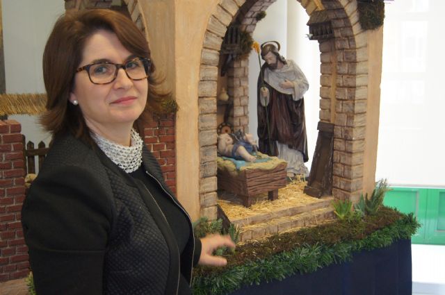 La alcaldesa aboga por tener una actitud de conciencia colectiva positiva para alcanzar las ilusiones y cumplir con los retos de bienestar social que Totana tiene que afrontar en el 2015