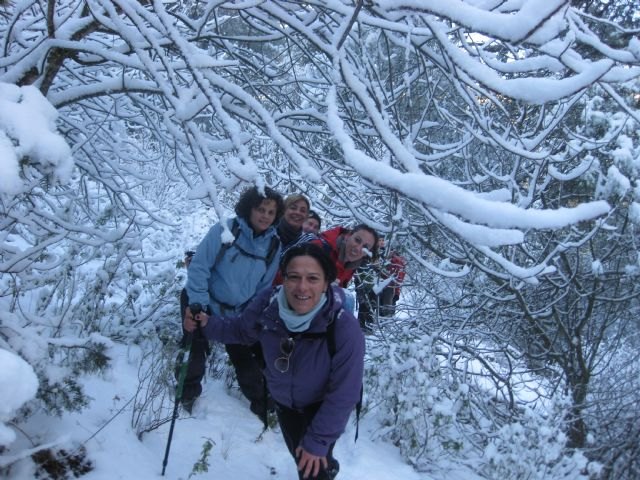 El club senderista de Totana realizó este fin de semana tres rutas senderista donde la nieve fue la gran protagonista