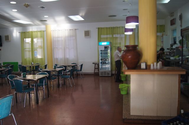 El servicio de cafetería-bar del Centro Municipal de Personas Mayores cerrará los sábados y domingos de julio y agosto, en horario de tarde