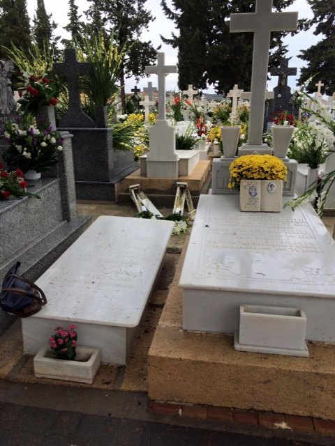 El viento y la lluvia provocan desperfectos en el cementerio