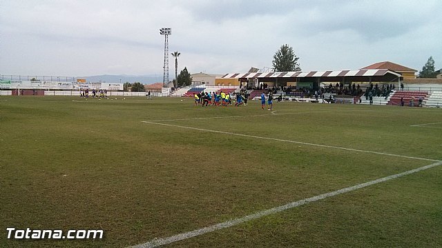 Mañana jueves comienza la resiembra del campo de fútbol 'Juan Cayuela'