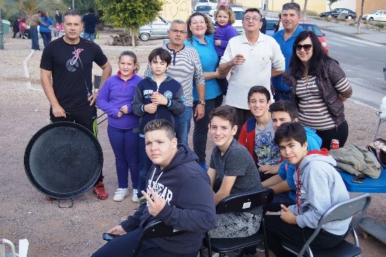 Más de 200 personas participan en el Concurso de Paellas y Migas. Fiestas patronales de Santa Eulalia´2015