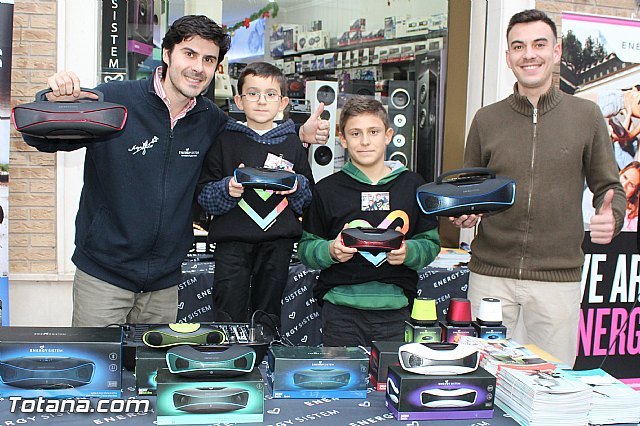 El pasado fin de semana tuvo lugar la V Feria de Navidad y el Regalo de la Avenida de Lorca