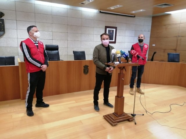 Cruz Roja Española Totana presenta el servicio de traducción y aprendizaje de español para familias de Ucrania