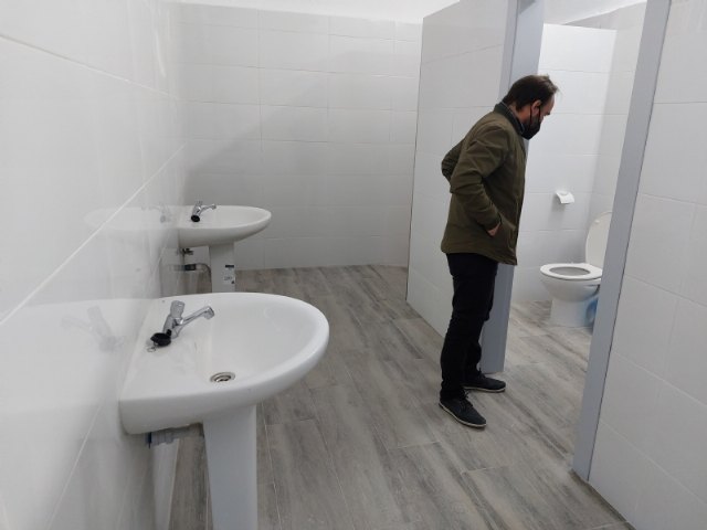 Reforman los aseos del antiguo Instituto Viejo que dan servicio a varias asociaciones que tienen su sede en dicha infraestructura