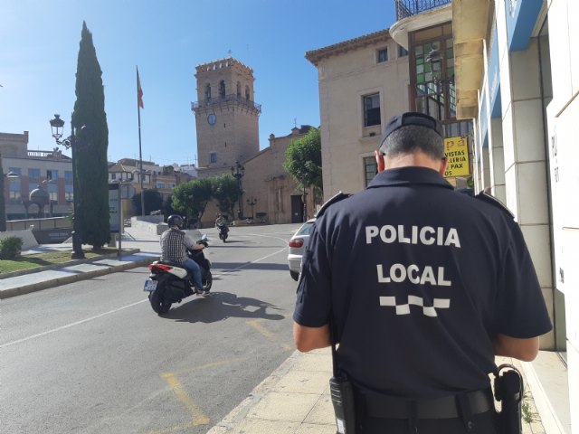 Declaran desierto el proceso de licitación para el suministro de prendas de vestuario de la Policía Local de cara al período estival