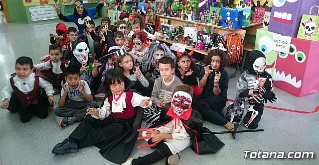 El CEIP La Cruz celebró Halloween