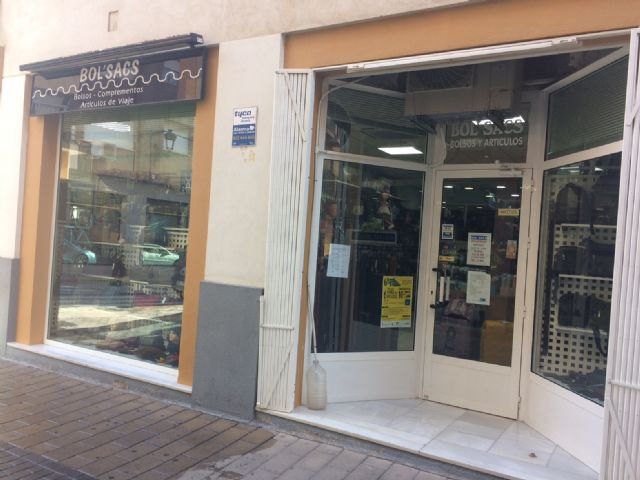 La Concejalía de Comercio informa de los días festivos y domingos aperturables durante el mes de diciembre coincidiendo con las fiestas