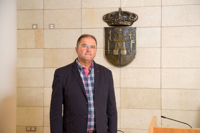 El alcalde muestra su apoyo y solidaridad a los agricultores de El Raiguero afectados por las sanciones de la CHS