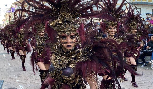 Las totaneras de 'Sueños de Papel', tercer premio en el Carnaval de Torre Pacheco 2022