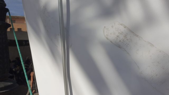 IU-Verdes denuncia la agresión por parte de una candidata de Valores al stand informativo de Ganar Totana