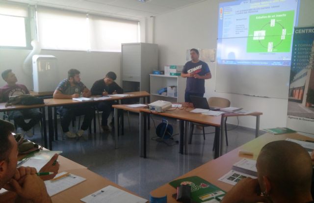 Imparten un nuevo Curso de 'Capacitación para Tratamientos con Plaguicidas Fitosanitarios de Nivel Cualificado', en el Centro de Desarrollo Local