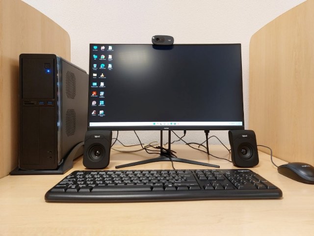 Renuevan el Aula de Informática del Centro de Desarrollo Local con 17 ordenadores completos y equipos multimedia de imagen y sonido