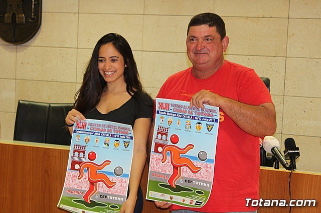 Se presenta el XVII Torneo de Fútbol Infantil “Ciudad de Totana”, que se celebra el 16 y 17 de junio