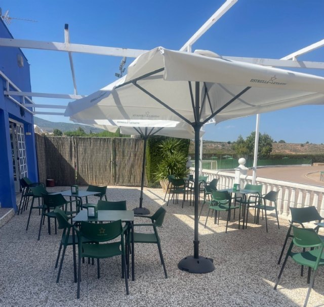 Adjudican el arrendamiento temporal del kiosco del Polideportivo Municipal “6 de Diciembre” para este verano