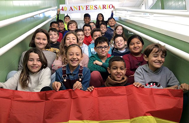 El CEIP La Cruz celebra el 40 aniversario de la Constitución Española