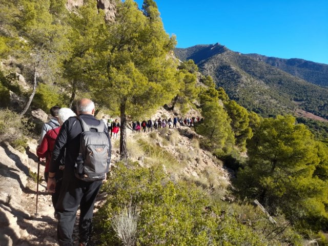 Éxito de la Jornada Familiar de Iniciación al Senderismo por el paraje de Las Alquerías