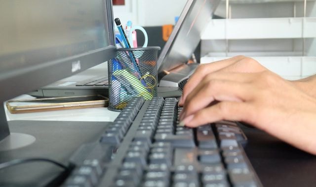 Curso gratuito “operaciones de grabación y tratamiento de datos y documentos”