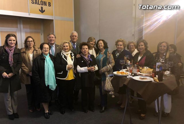 Un numeroso grupo de Amas de Casa de Totana asistieron al Foro Interalimentario SEPOR 2018