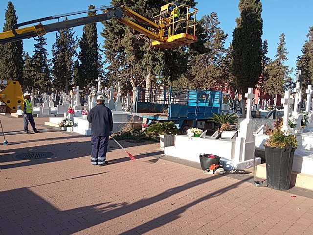 Casi ya finaliza una mañana de lunes en la que los diversos departamentos municipales han estado al pie del cañón