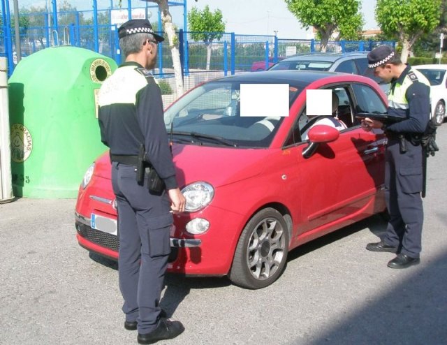 La Policía Local se adhiere, hasta el próximo domingo 12 de marzo, a la campaña de vigilancia y control centrada en el uso del cinturón de seguridad y de los sistemas de retención infantil