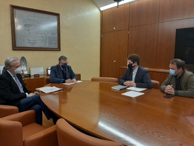 El alcalde insta a la CHS a buscar soluciones frente a la problemática de la presa del Paretón