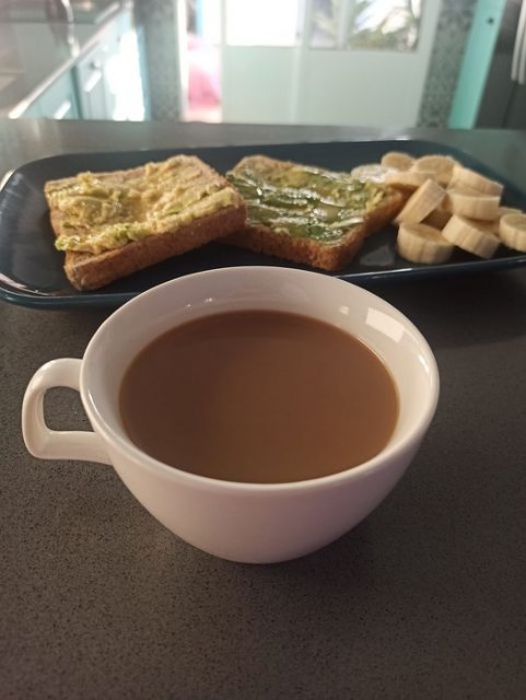 Café y lectura de cartilla al nuevo 'PP hacendado': mensaje a la platajunta de 'sabeores' del pueblo