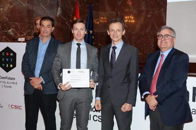 El totanero Antonio Ruiz recibe la acreditación como uno de los 15 investigadores del Programa ComFunturo de la Fundación General CSIC