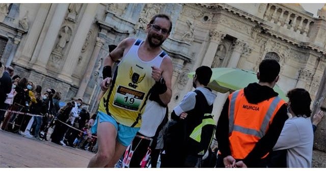 Atletas del Club Atletismo Totana participaron en la San Silvestre Ciudad de Murcia 2021
