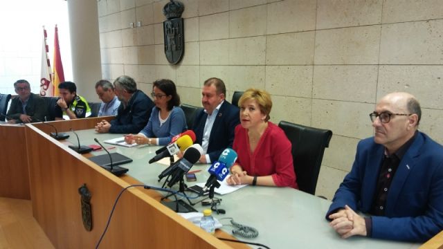 Gobierno municipal y organizaciones sindicales suscriben el acuerdo de condiciones de trabajo de los empleados públicos del Ayuntamiento de Totana para el período 2019/2022