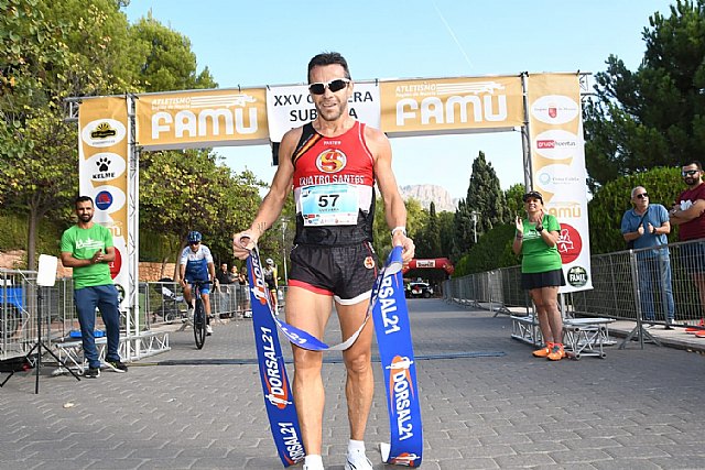 Raúl Guevara y Marta Belmonte, vencedores de la XXV Carrera Subida a La Santa