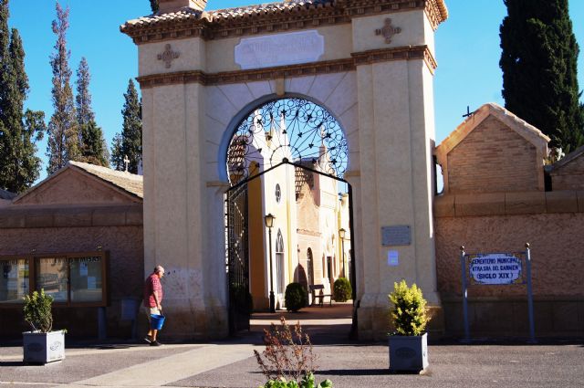 Aprueban la modificación de la Ordenanza de Régimen Interior del Cementerio Municipal, ampliando hasta el 2021 el plazo para adecuar los títulos de derechos funerarios a la normativa