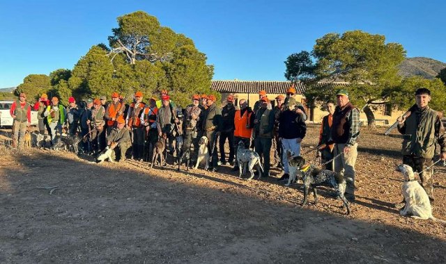 El campeonato de caza menor con perro reúne tradición, deporte y convivencia en su 39.ª edición en Totana