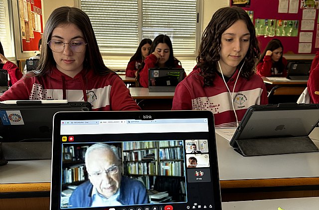 Alfonso Guerra participa en el proyecto educativo: “Tengo una pregunta para usted”