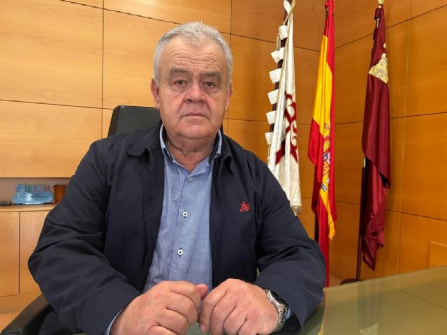 El IES Juan de la Cierva y Codorníu nombra Bachiller de Honor al alcalde de Totana, Juan Pagán