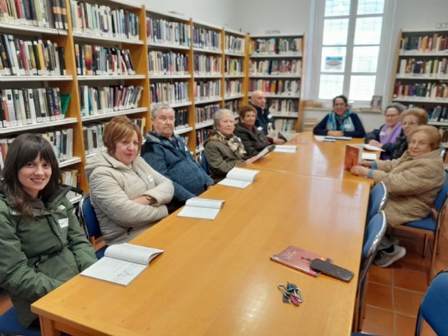 La Biblioteca Municipal “Mateo García” organiza un ciclo de Talleres de Lectura Dialógica con el Centro Municipal de Personas Mayores
