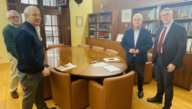 El alcalde propone a la CHS suscribir un convenio que permita la gestión y mantenimiento municipal de los tramos de las vías de servicio del Trasvase que posibilite el acceso de los residentes a sus viviendas