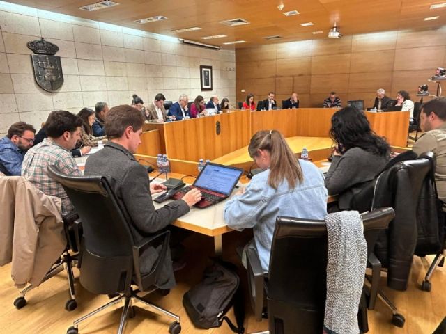 El Pleno aborda las propuestas sobre la forma de gestión del Servicio Municipal de Agua Potable y Alcantarillado