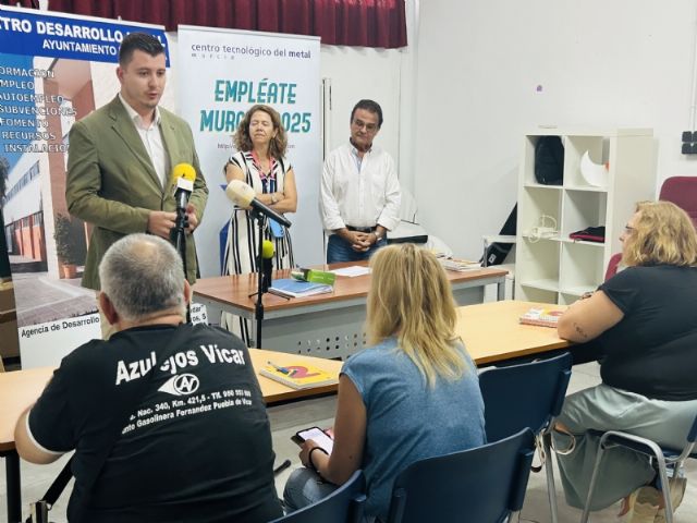 Arranca el programa formativo “Empléate Murcia 2025”, que se imparte de forma gratuita en el Centro de Desarrollo Local, para mayores de 16 años empleados o desempleados