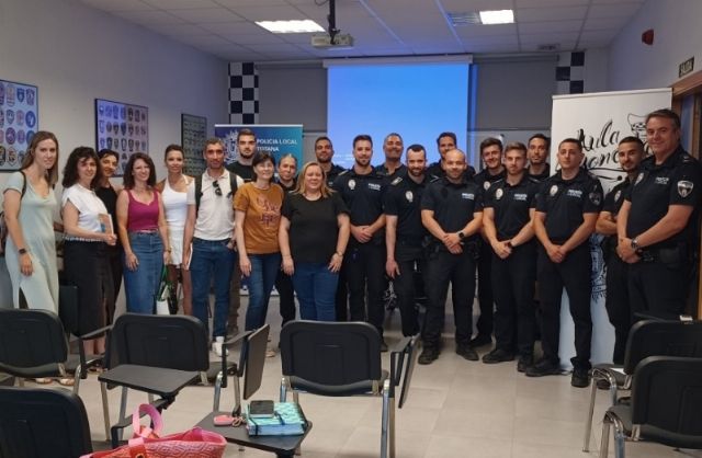 Agentes de la Policía Local se forman en el protocolo de notificación de riesgo y maltrato infantil y adolescente